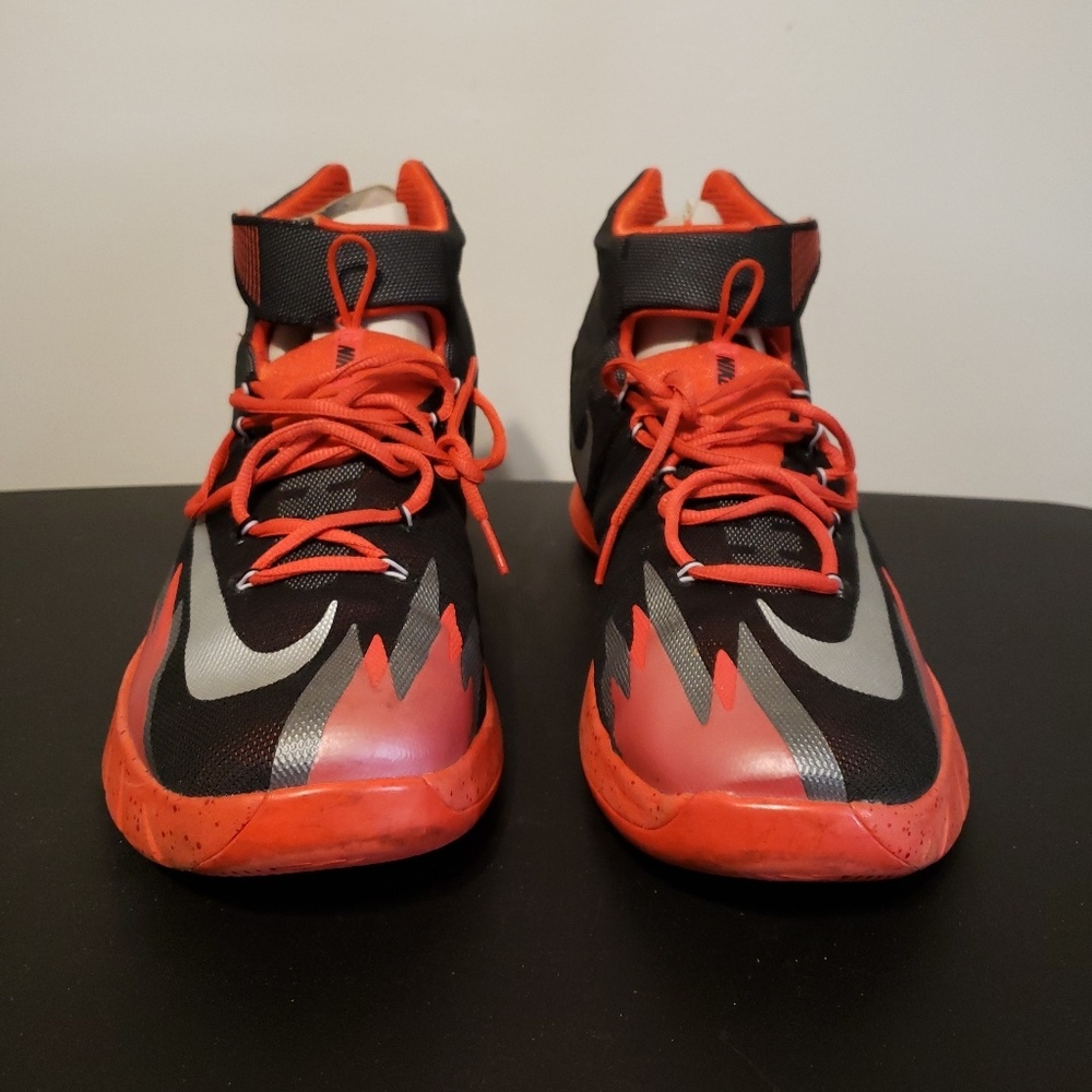 Nike Hyperrev 2013 Blk/Red Mens Sz 13 Very Clean